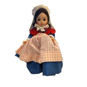 Madame Alexander - BELGIUM Dolls Around the World